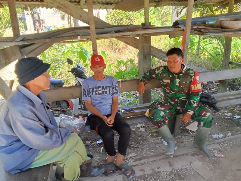 Sertu Wisnu Hartono, Babinsa Koramil 03/Tempuling, Pererat Hubungan dengan Tokoh Masyarakat dan Himbau Pasang Bendera Merah Putih