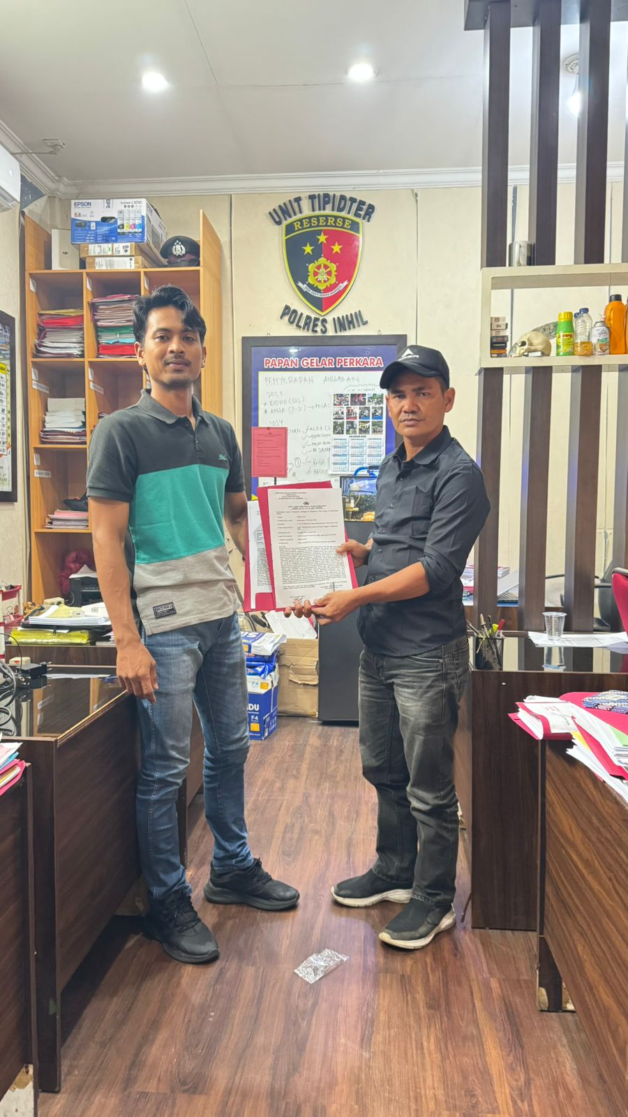 Dugaan Pencemaran Nama Baik, Kades Belantaraya Laporkan Akun Media Sosial ke Polres Inhil