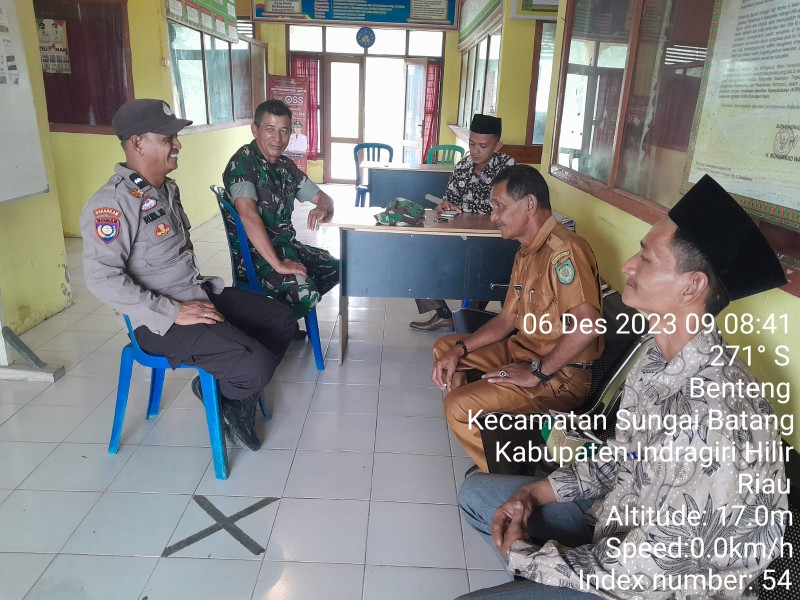 Ciptakan Situasi Kamtibmas, Danpos Koramil 07/Reteh Bersama Aparatur Kecamatan dan Polsek Sungai Batang Terus Menjalin Hubungan Silaturahmi