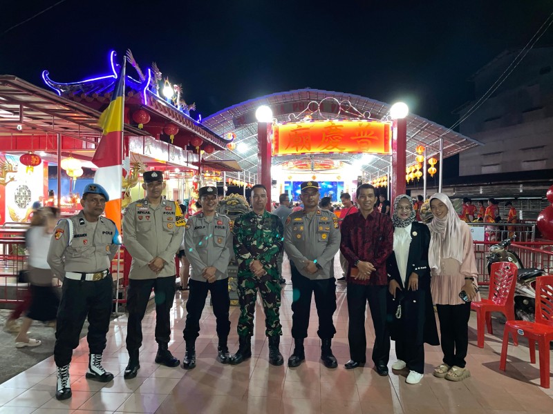 Forkopimcam Kecamatan Concong menghadiri Perayaan Cap Go Meh di Kecamatan Concong Luar Berlangsung Meriah