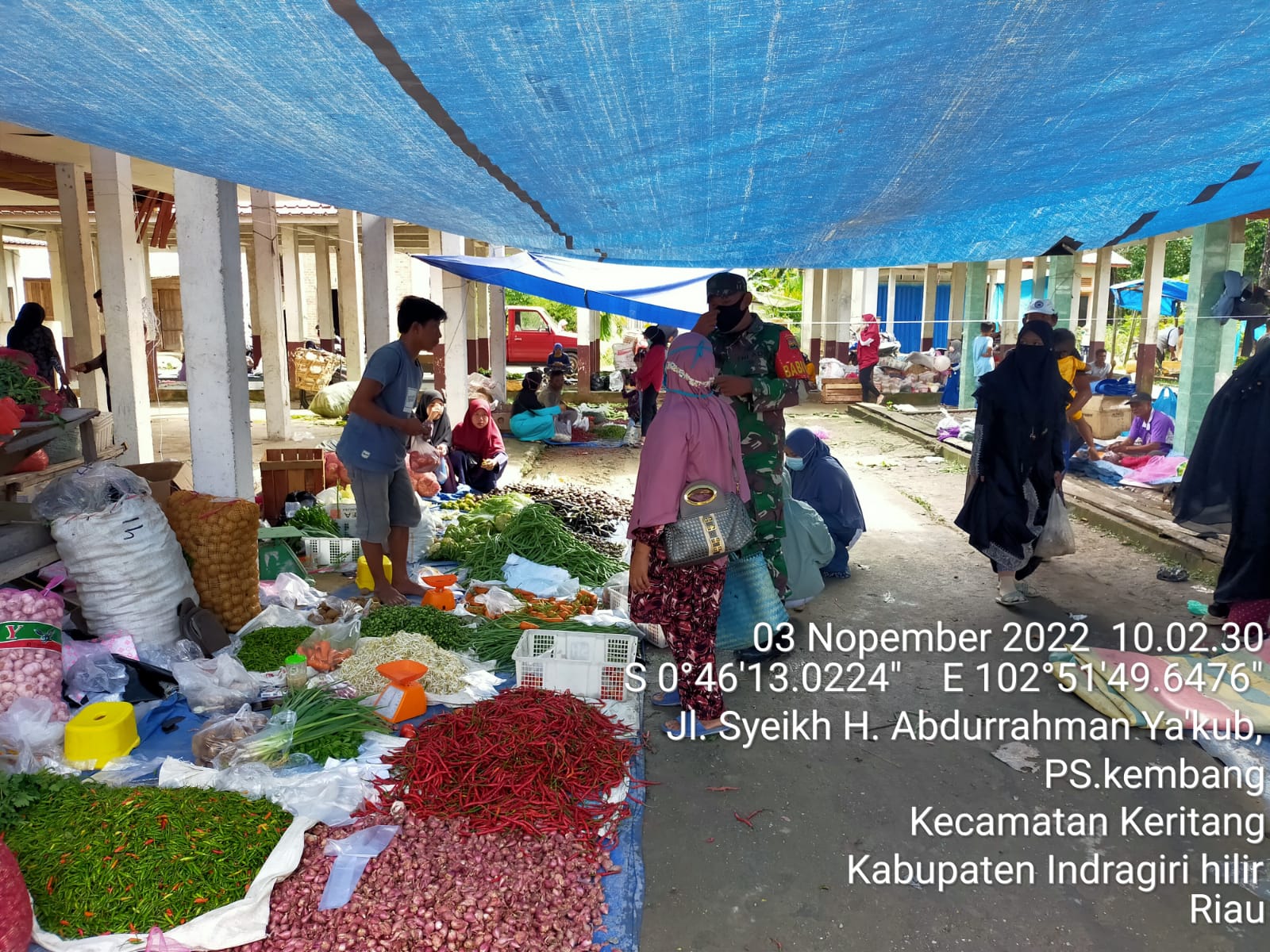 Babinsa Koramil 09/Kemuning Tegaskan Warga Agar Tetap Jaga Kesehatan