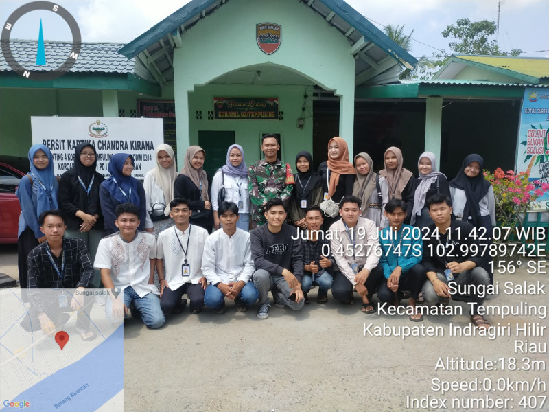 Mahasiswa KKN Kunjungi Koramil 03/Tpl, Babinsa 03/Tpl Berikan Motivasi Dan Pengarahan