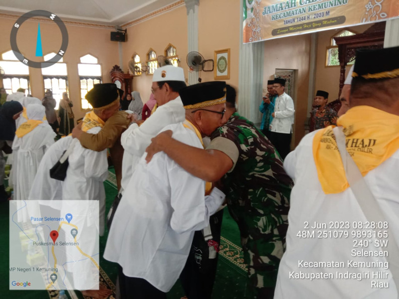 Danramil 09/Kemuning Dampingi Calon Jemaah Haji Yang Berangkat