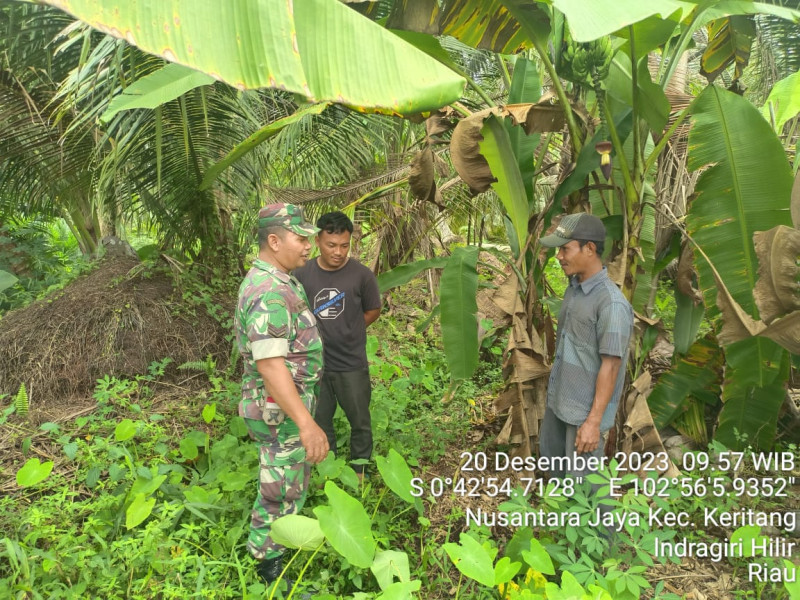 Pencegahan Kebakaran Terus Di Upayakan Babinsa Koramil 09/Kemuning di Lingkungan Setempat