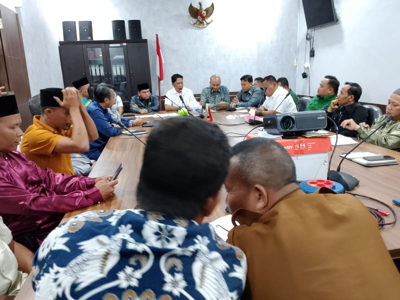 Masyarakat Skip Hilir, Sungai Raya dan Pemerintah Bahas Sengketa Lahan Perkebunan di DPRD Inhu