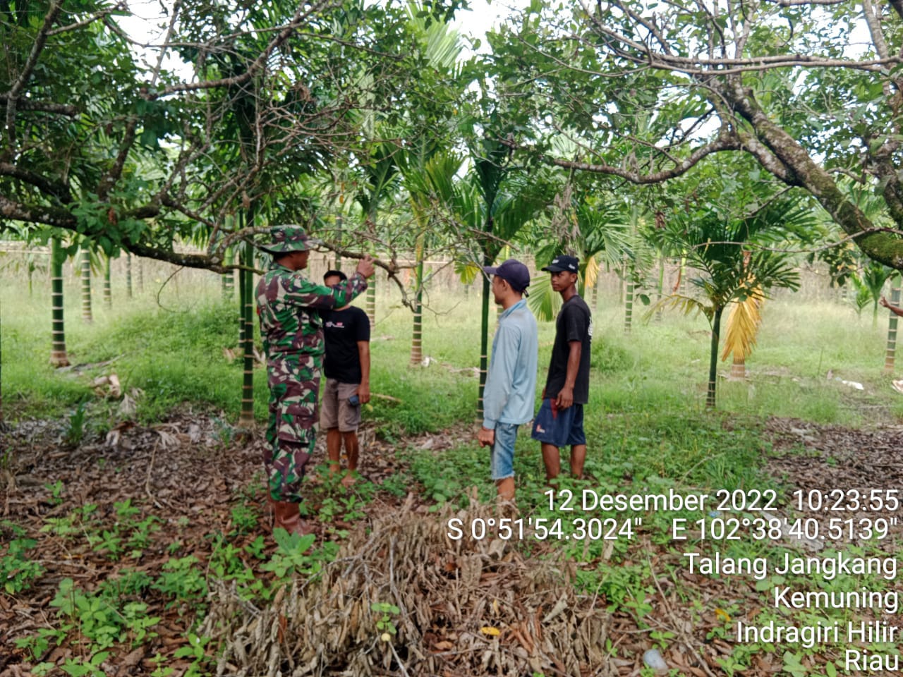 Bersama Masyarakat Desa Talang Jangkang Lakukan Komsos