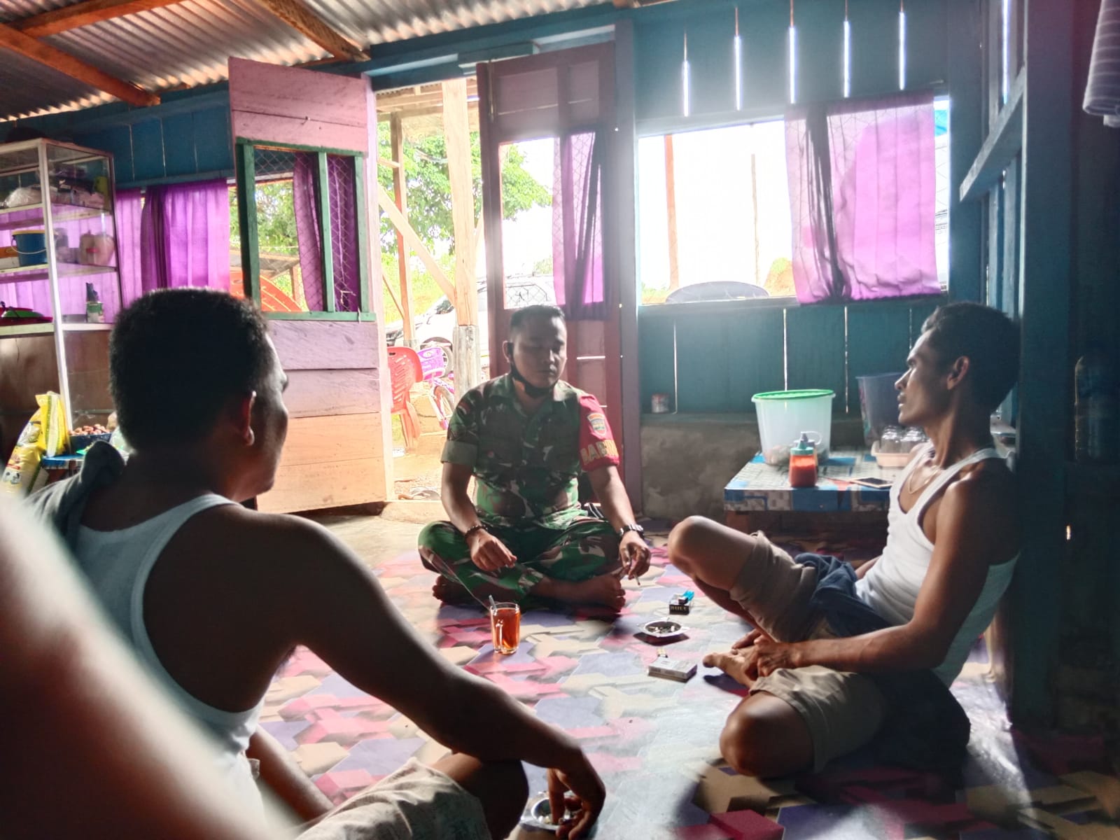 Babinsa Koramil 09/Kemuning, Serda Ramadhan Rutin Lakukan Komsos Bersama Warga Binaan