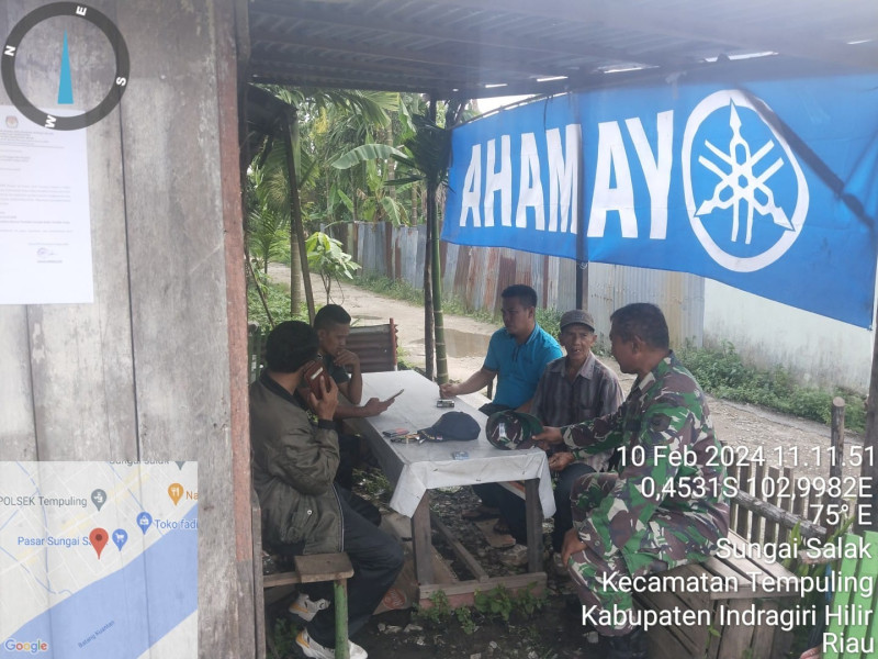 Sambangi Masyarakat, Babinsa 03/Tpl Pererat Hubungan Kekeluargaan Di Desa Binaan