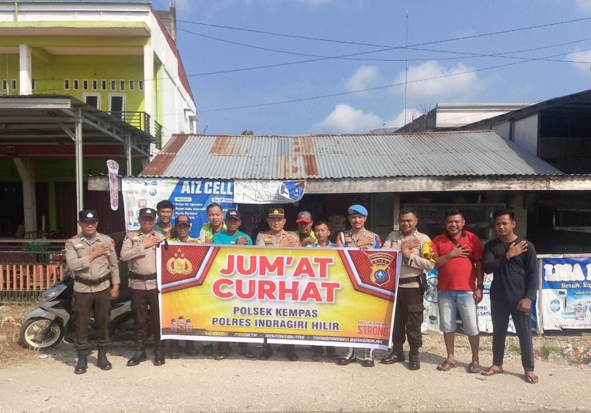 Melalui Jumat Curhat : Polsek Kempas Ajak Warga Gunakan Hak Pilih pada Pilkada 2024