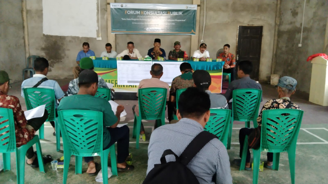 Babinsa Teluk Kiambang Koramil 03/Tpl Hadiri Forum Konsultasi Publik Pendataan Awal Registrasi Sosial Ekonomi