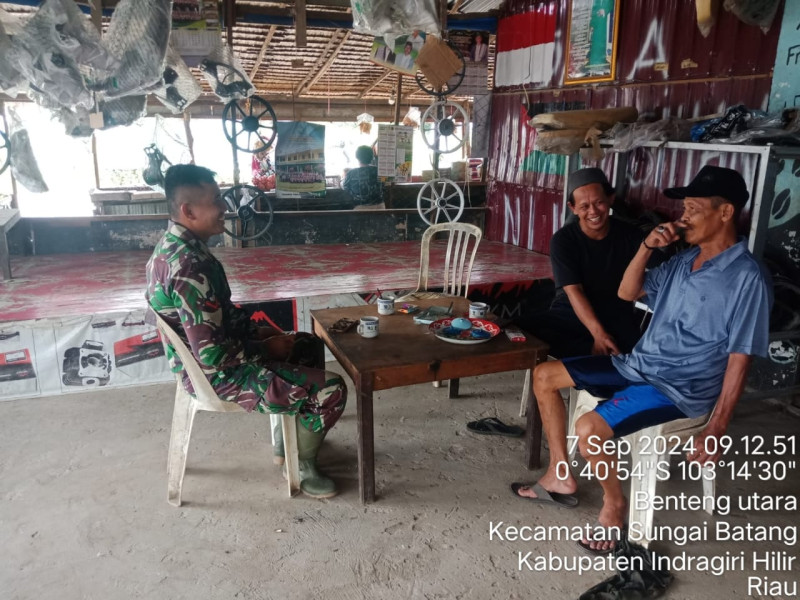 Jalin Hubungan yang Harmonis Dengan Koramil 07/Reteh Kopda Irawan Melalui Komsos