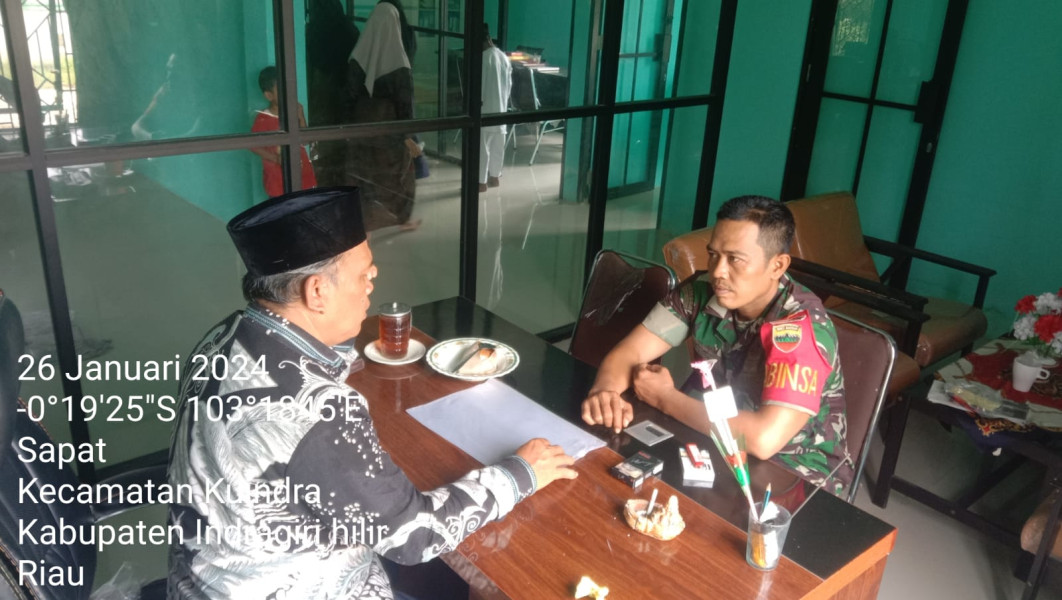 Ciptakan Hubungan Harmonis Bersama Babinsa Koramil 04/Kuindra Melalui Komsos Dengan KUA Sapat