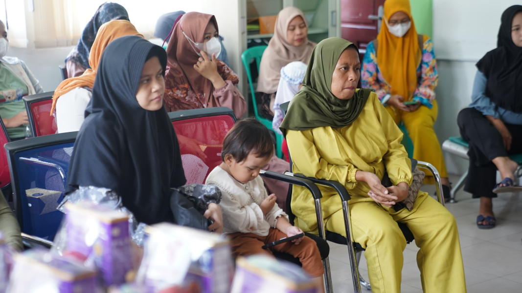 Perangi Stunting, Srikandi PLN Lakukan Aksi Peduli Gizi Anak dan Ibu Hamil