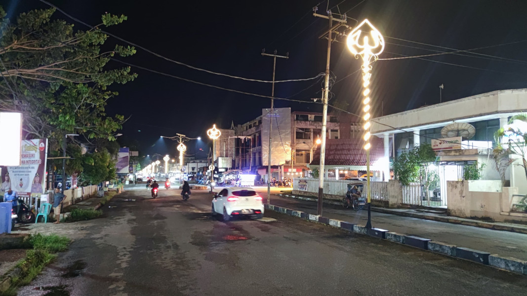 Lampu Jalan di Jalan Sudirman Tembilahan Kembali Menyala