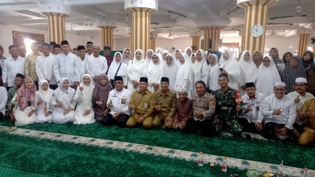 Babinsa 03/Tpl Hadiri Pembukaan Bimbingan Manasik Haji Dua Kecamatan