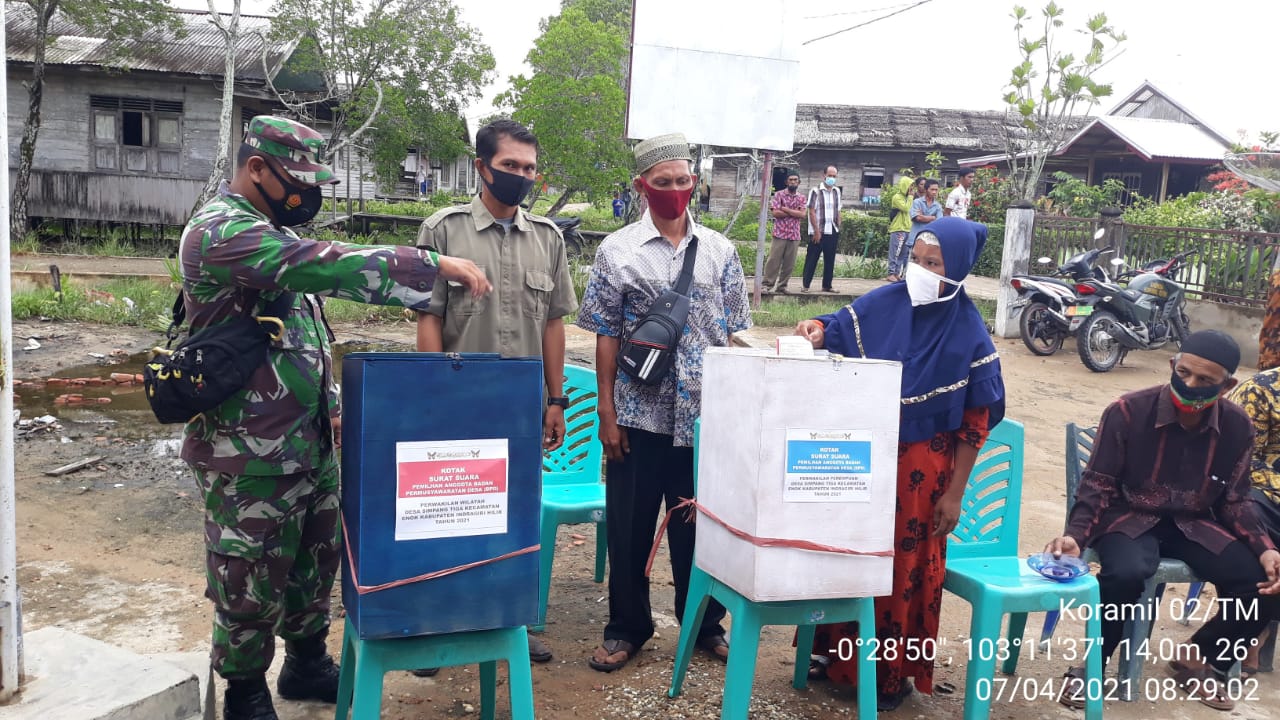 Serma R Boy Sitompul Kawal Pemilihan BPD Desa Simpang Tiga
