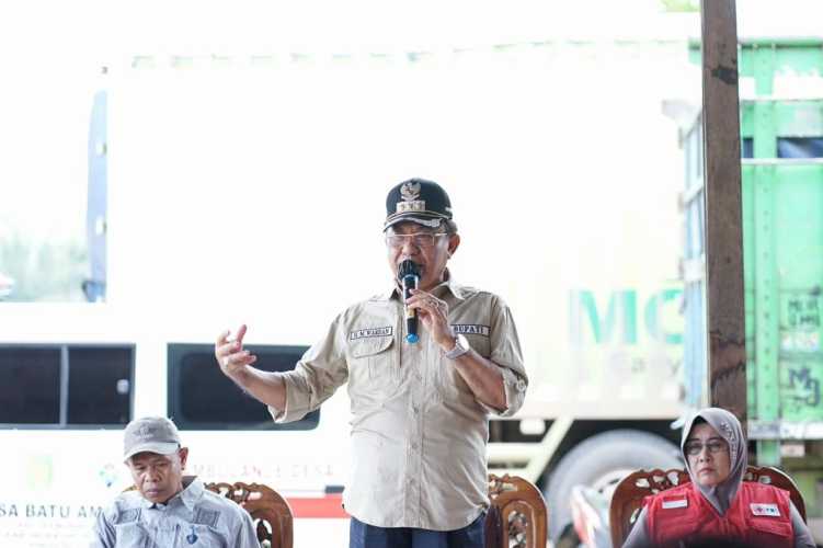Bupati Inhil HM Wardan Ingatkan Masyarakat untuk Waspada Potensi Bencana Akibat Cuaca Ekstrim