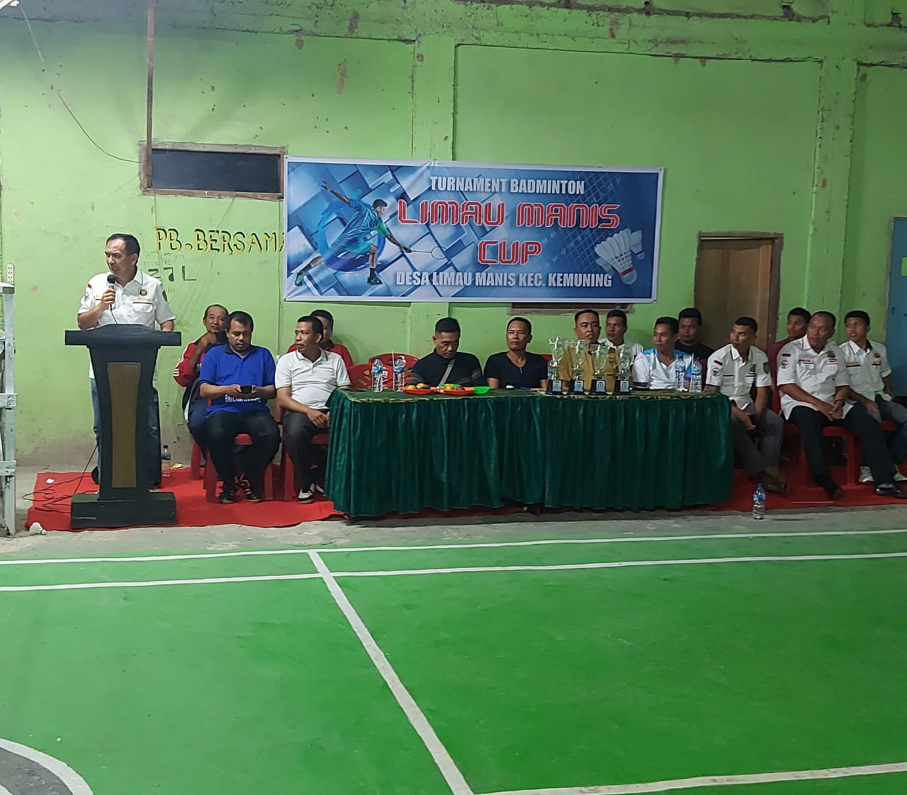 Final Turnamen Badminton Limau Manis Cup Resmi Ditutup Ketua DPRD Inhil