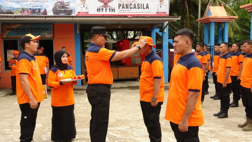 Sekda Inhil Tantawi Jauhari Buka Kegiatan Pengembangan Kapasitas Anggota TRC BPBD Tahun 2025