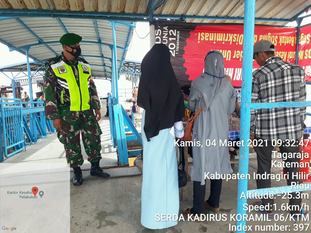 Babinsa Jajaran Koramil 06/Kateman Stanby Gakplin di Pelabuhan Syahbandar