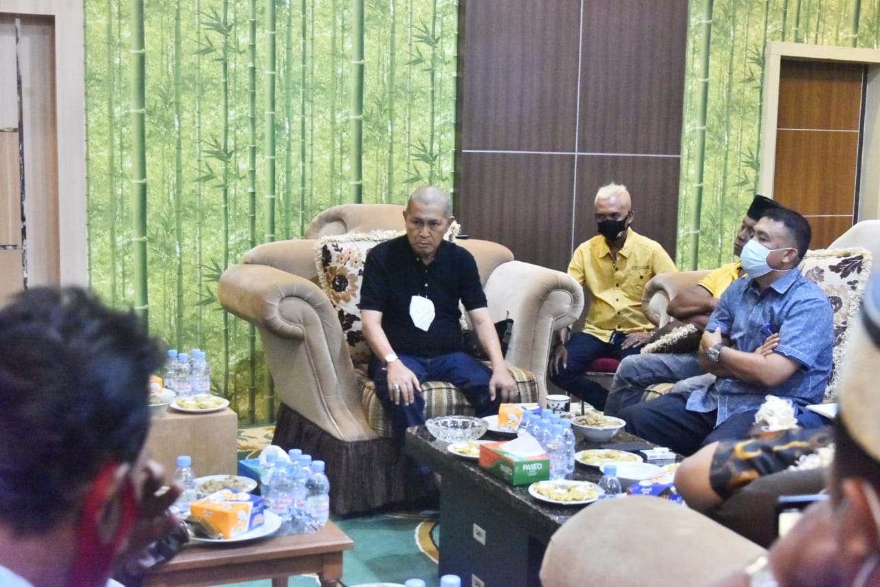 Bahas Solusi, Wabup Inhil Kumpulkan Para Pedagang Yos Sudarso Tembilahan