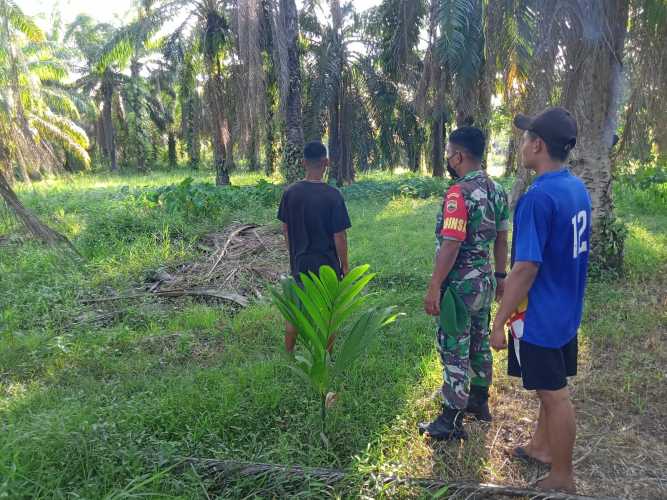 Upaya Pencegahan Karlahut Terus Digencarkan Oleh Babinsa 03/Tpl