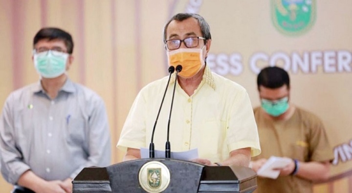 Hindari kerumunan Masyarakat, Gubernur Riau Minta Tambahan Tempat Vaksinasi