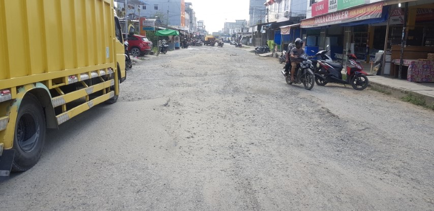 Proyek Ruas Jalan Abdul Manaf dan Batang Tuaka Seperti Terhenti Ditengah Jalan, Ada Apa Ya?