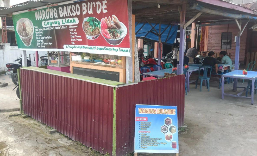 Warung Mak Aaraz Wadah Yang Pas Untuk Nongkrong