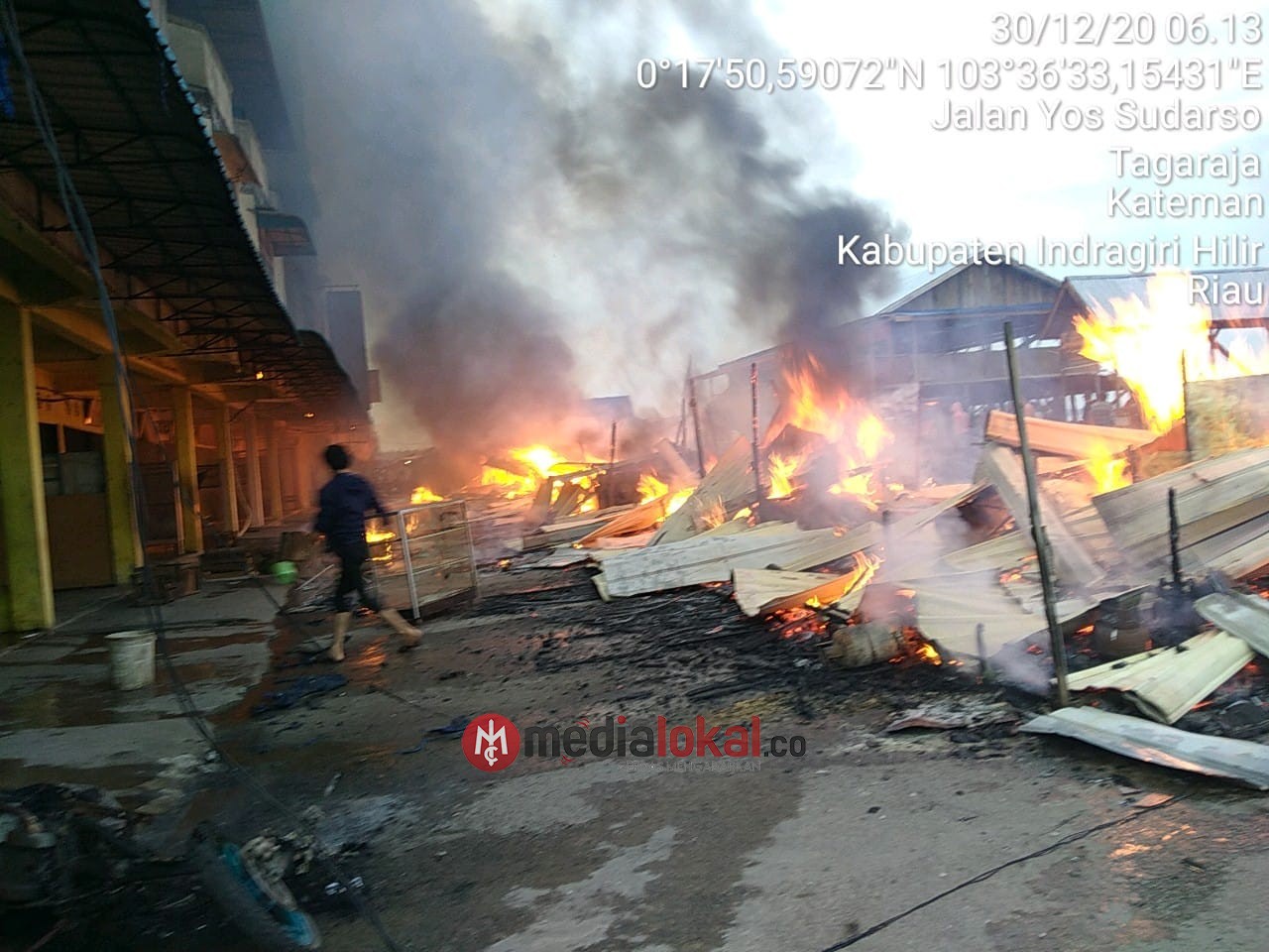 Di Penghujung Tahun, Puluhan Kios dan Sepeda Motor di Guntung Hangus Terbakar