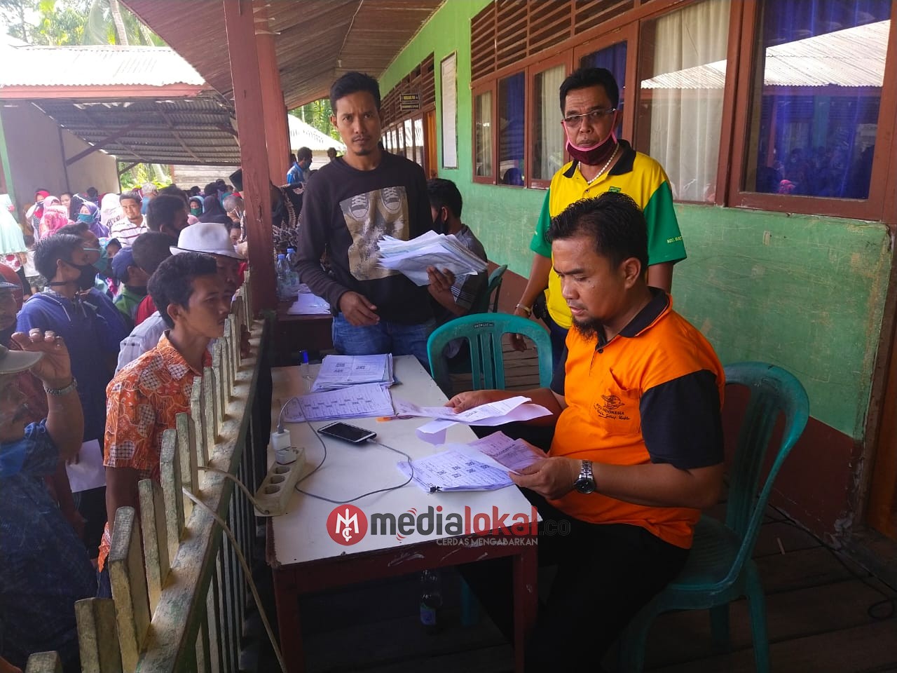 BST Tahap III di Batang Tuaka Disalurkan, Camat Marpoyanto: Penerima Berjumlah 676 KPM