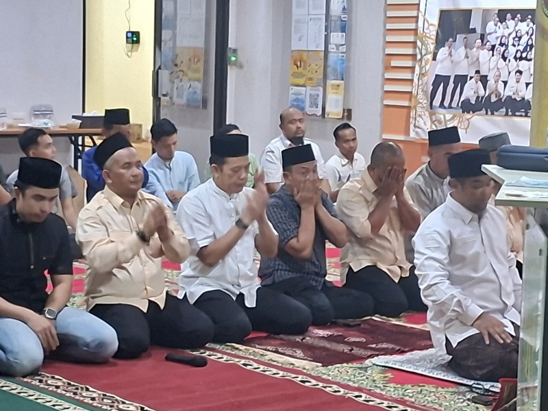 Bapenda Batam Gelar Buka Puasa Bersama Ramadan 1447 H, Raja Azmansyah Tekankan Target Pajak Daerah
