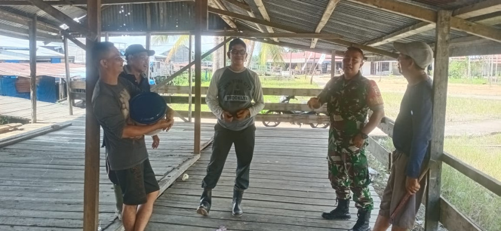 Tingkatkan Sinergitas Babinsa Koramil 05/Gas Serda Guntur Laksanakan Giat Komsos