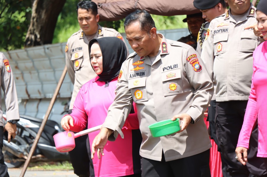 Irjen Pol Asep Safrudin Kapolda Kepri Laksanakan Ground Breaking Dapur SPPG Dan Budidaya Ikan Bioflok Untuk Perkuat Ketahanan Pangan Irjen Pol Asep Safrudin Kapolda Kepri Laksanakan Ground Breaking Dapur SPPG Dan Budidaya Ikan Bioflok Untuk Perkuat Ketahanan Pangan