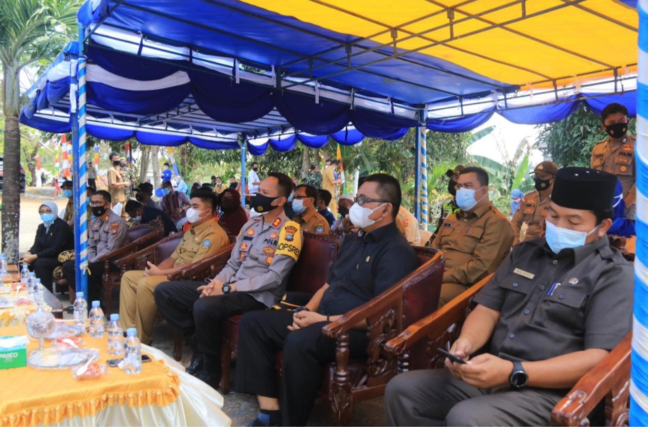 Tekan Covid -19 Wakil Bupati Bintan dan Kapolres Resmikan Kampung Tangguh  Tekan Covid -19 Wakil Bupati Bintan dan Kapolres Resmikan Kampung Tangguh