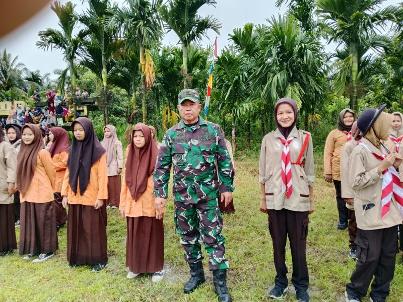 Dalam Dangka TMMD, Danramil 05/Gas Berikan Materi Wasbang Kepada Siswa/i
