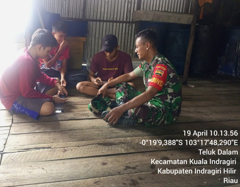 Jaga Keamanan dan Ketertiban Daerah Bersama Babinsa Koramil 04/Kuindra