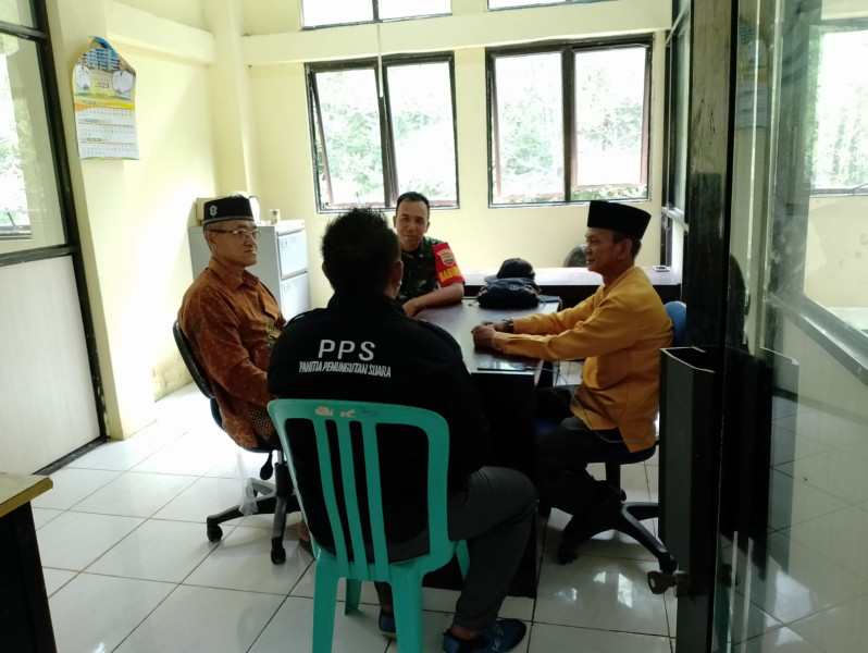 Tingkatkan Rutinitas Babinsa Koramil 04/Kdr Bersama Warga Binaan