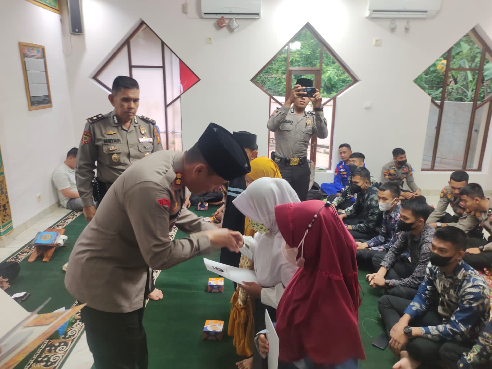 Polres Inhil Adakan Kegiatan Maulid Nabi Muhammad SAW di Mesjid Jalan Gadah Mada