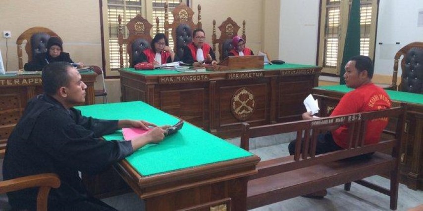 Robek dan buang Alquran, Brigadir Tommy dituntut 1 tahun 4 bulan bui 