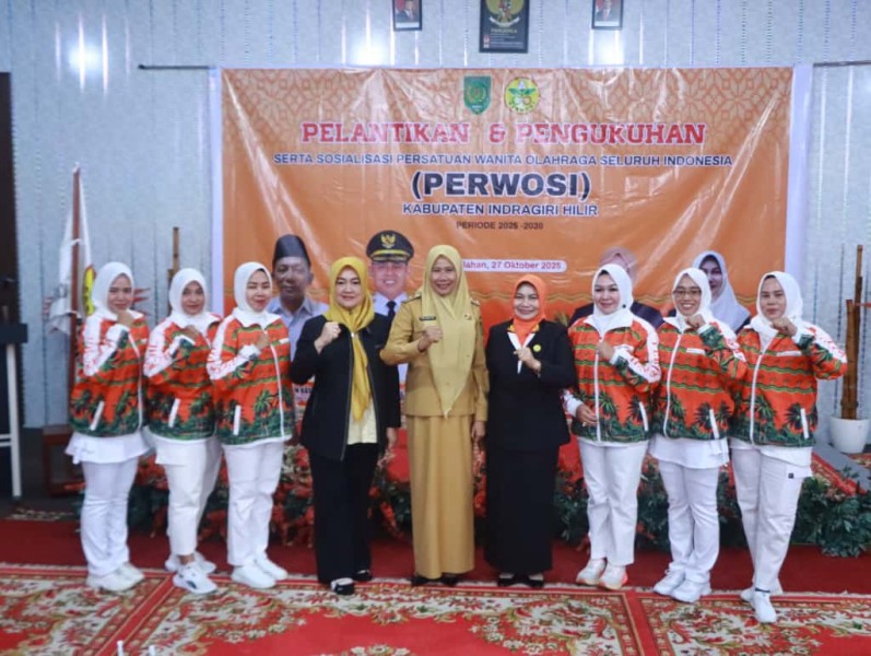 Wakil Bupati Inhil Yuliantini Hadiri dan Saksiskan Pelantikan PERWOSI