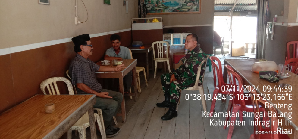 Wujudkan Kebersamaan dan Kekompakan Melalui Komsos Bersama Koramil 07/Reteh