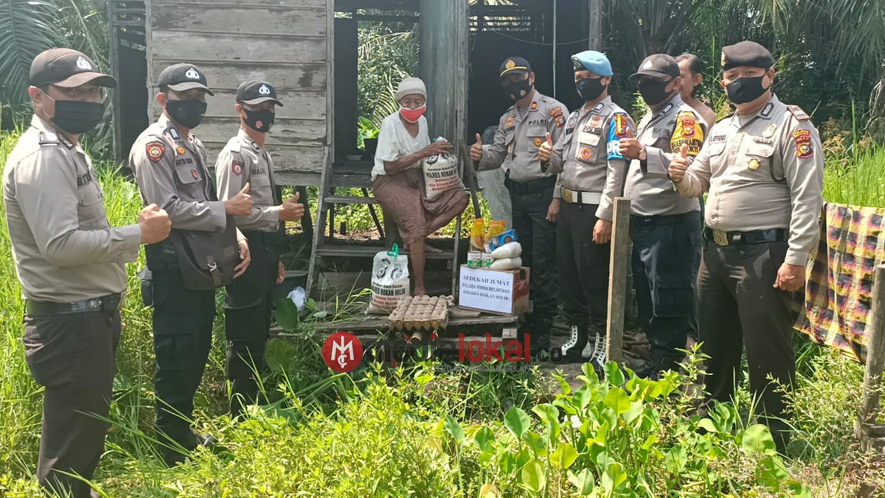 Sedekah Jumat Polsek Rimba Melintang, Janda 75 Tahun Diberi Bantuan Sedekah Jumat Polsek Rimba Melintang, Janda 75 Tahun Diberi Bantuan