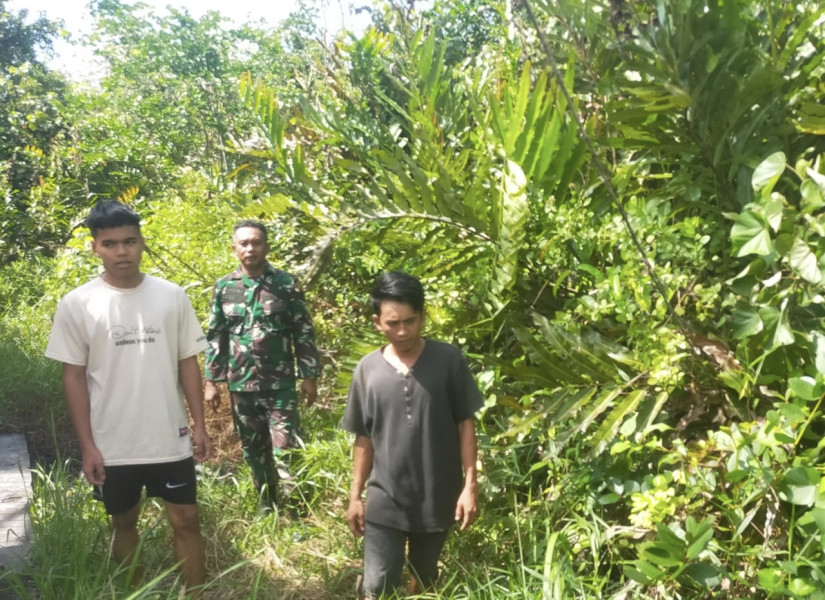 Cuaca Panas Rawan Karhutla, Babinsa Koramil 03/Tpl Galakkan Patroli dan Sosialisasi