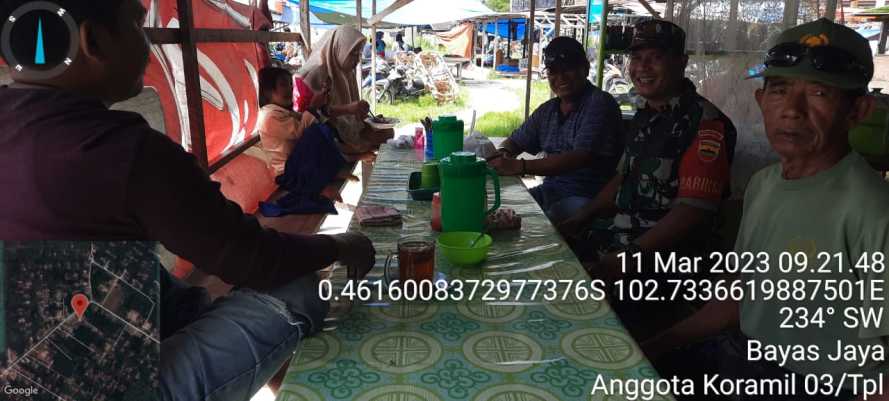 Babinsa 03/Tpl Lakukan Komunikasi Sosial Dengan Warga Tentang Ide-Ide Usaha