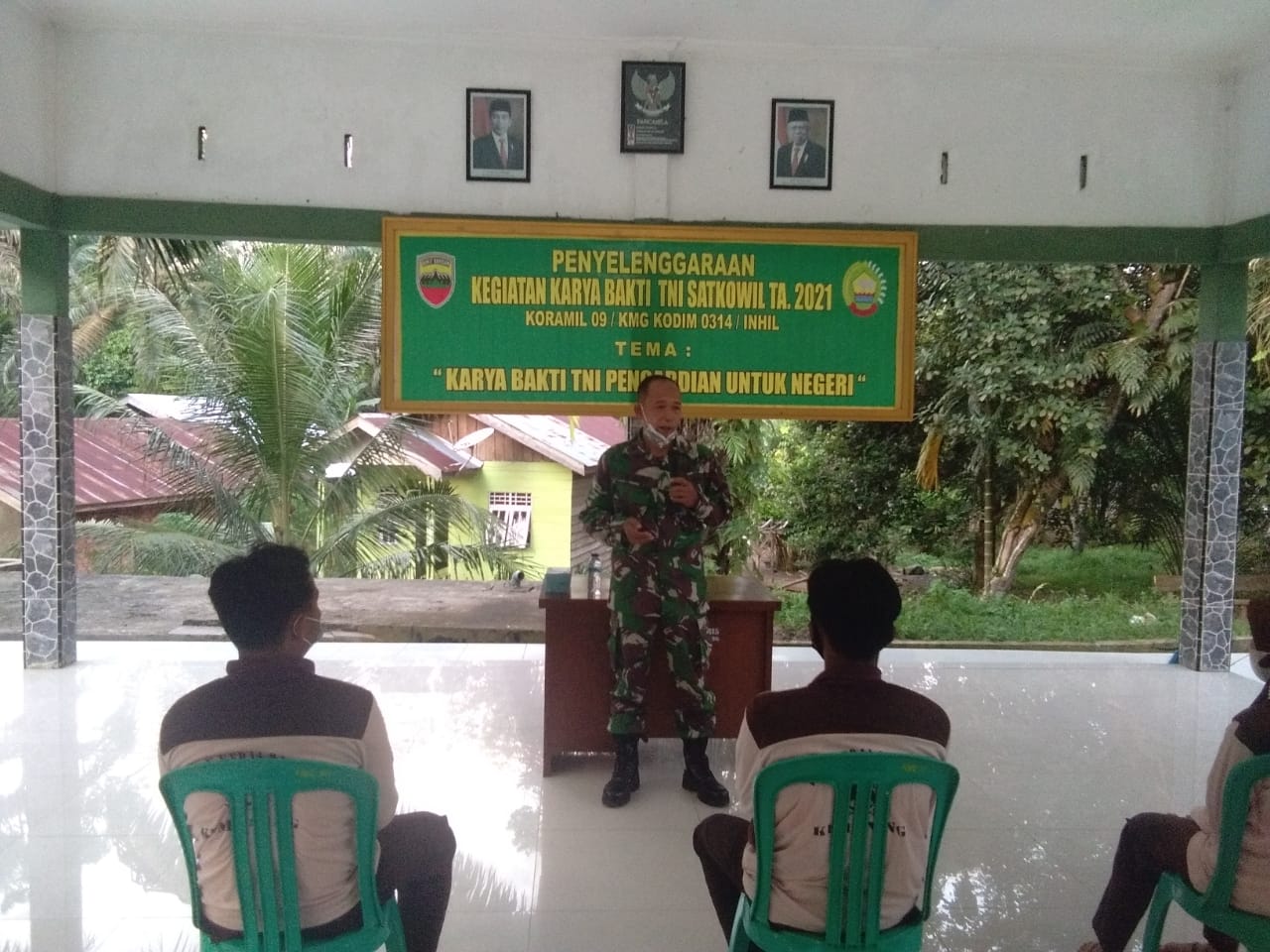 Karya Bakti TNI Satkowil Koramil 09/Kemuning Kodim 0314/Inhil Berikan Materi Wawasan Kebangsaan