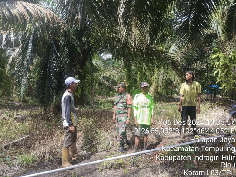 Babinsa Koramil 03/Tpl Kopka RH Tambunan Patroli Daerah Rawan Karlahut