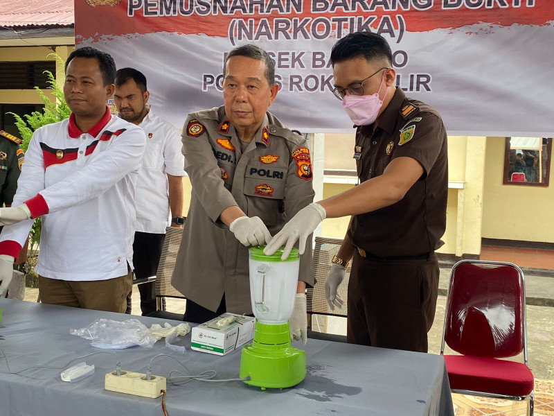 Musnakan Narkotika Sebanyak 816,43 Gram. Kapolsek Bangko Ajak Semua Pihak Berantas Narkoba