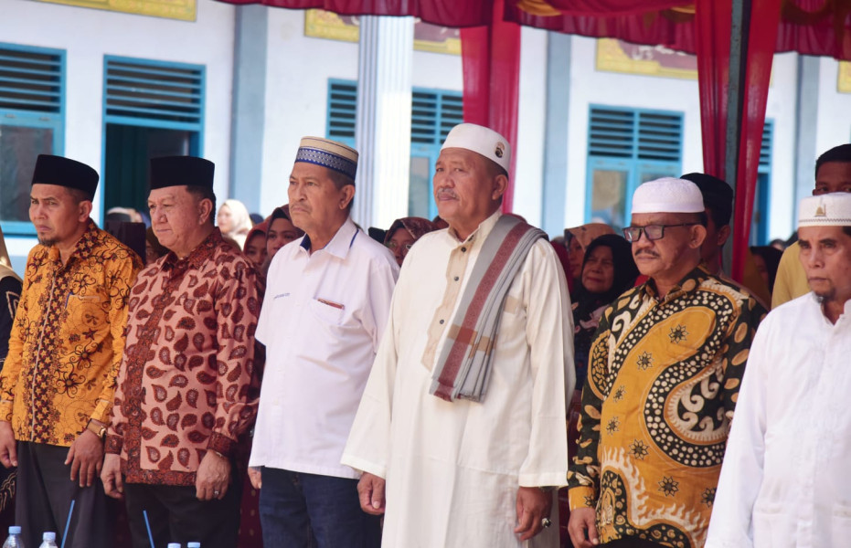 Ajak Masyarakat Ciptakan Kota Santri, Wabup Inhil H.Syamsuddin Uti Resmikan Ponpes Daarul Musthofa