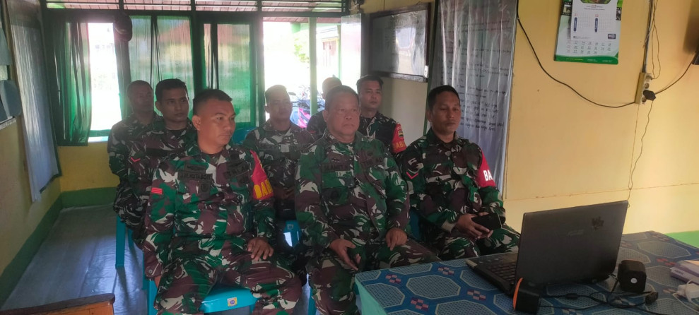 Melalui Vidcon, Babinsa Koramil 05/GAS Laksanakan Jam Komandan